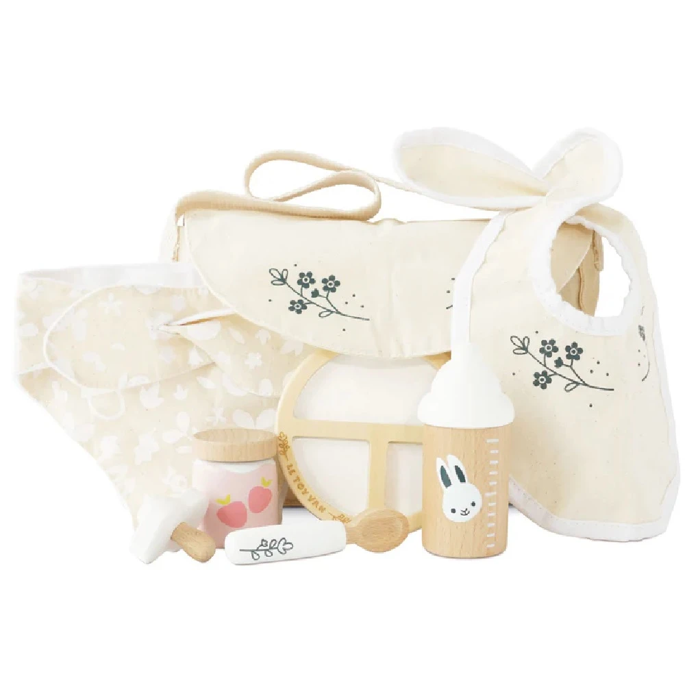 Le Toy Van Dolls Nursing Kit And Bag