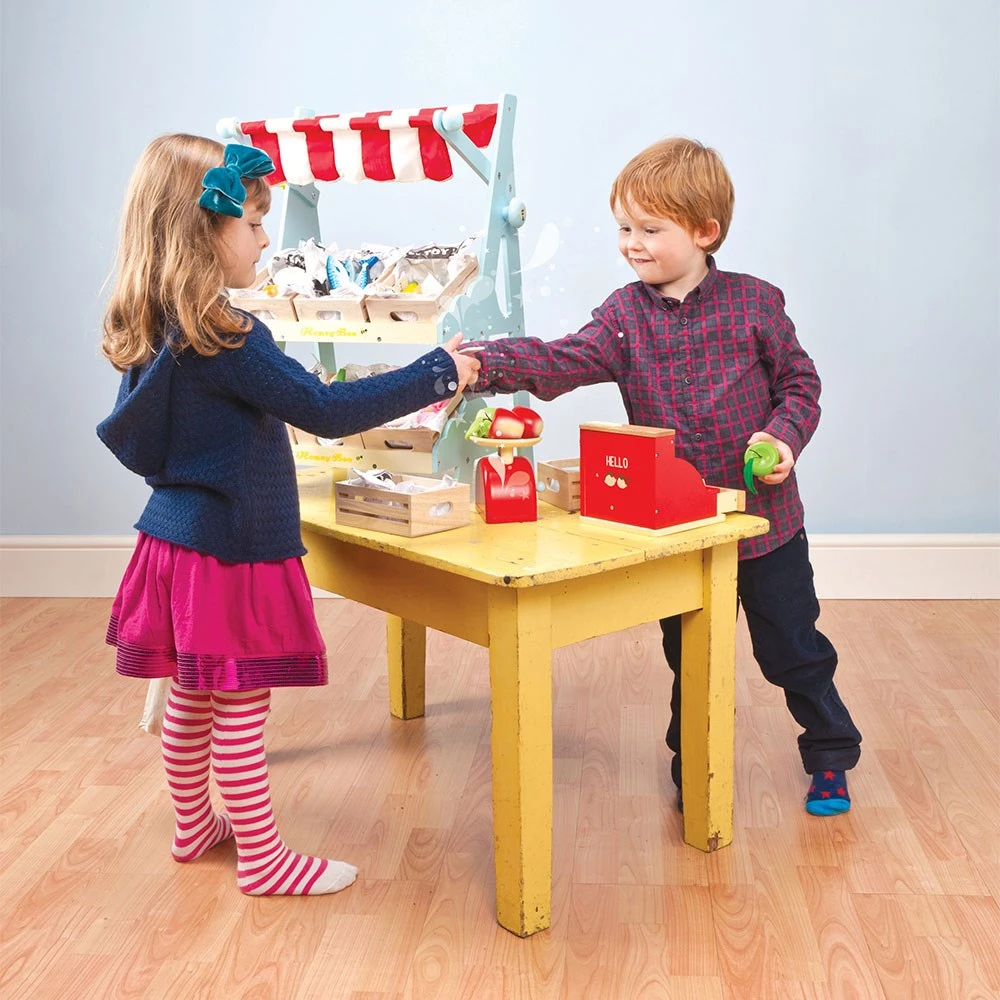 Le Toy Van Wooden Bakers Basket For Honeybee Market - Image 4