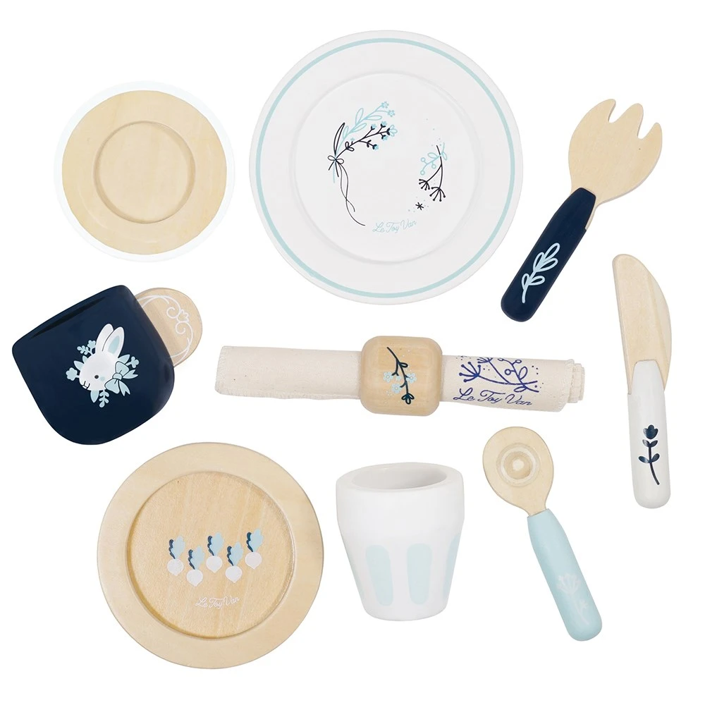 Le Toy Van Wooden Cutlery Dining Set - Image 3