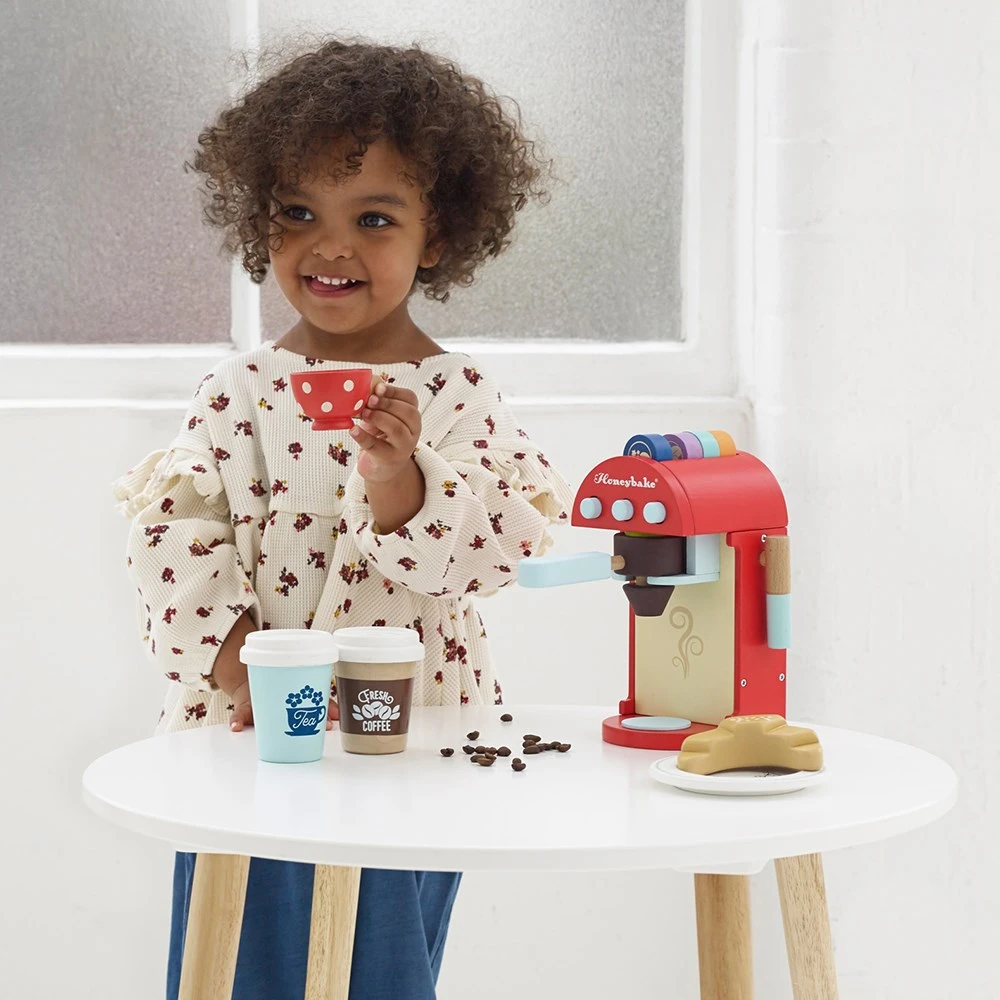 Le Toy Van Wooden Honeybake Cafe Machine With Milk Frother - Image 2