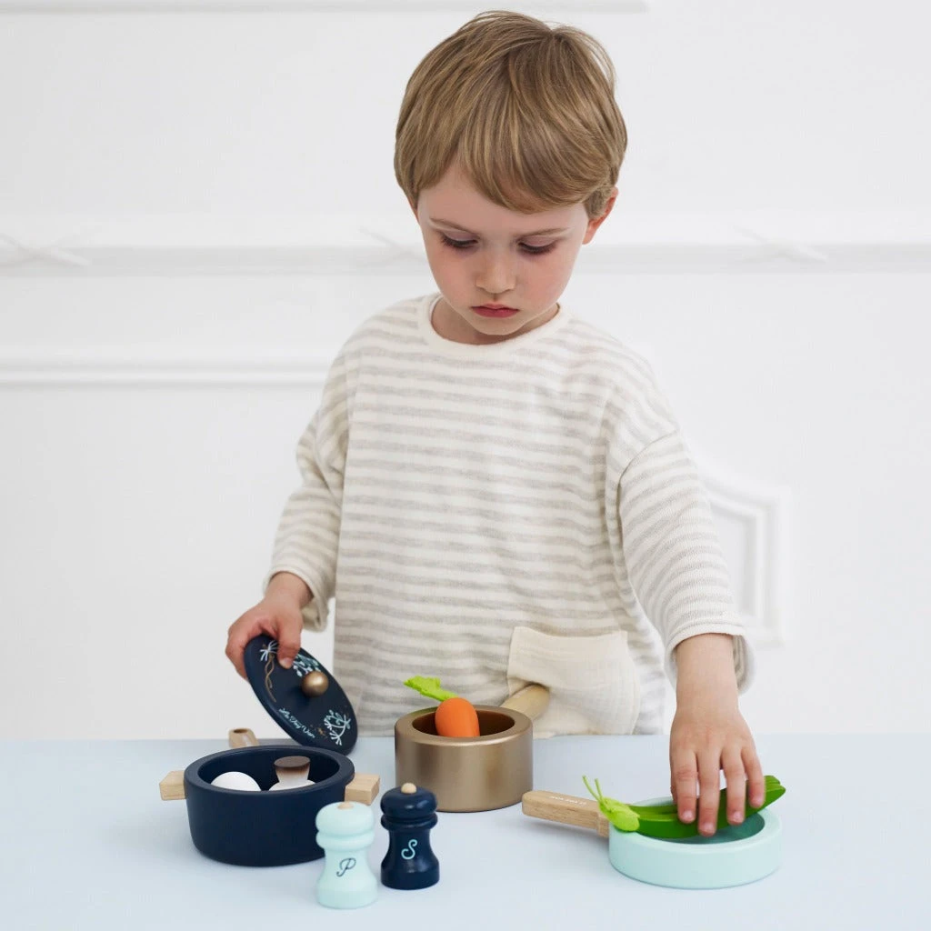 Le Toy Van Pots & Pans Set - Image 2