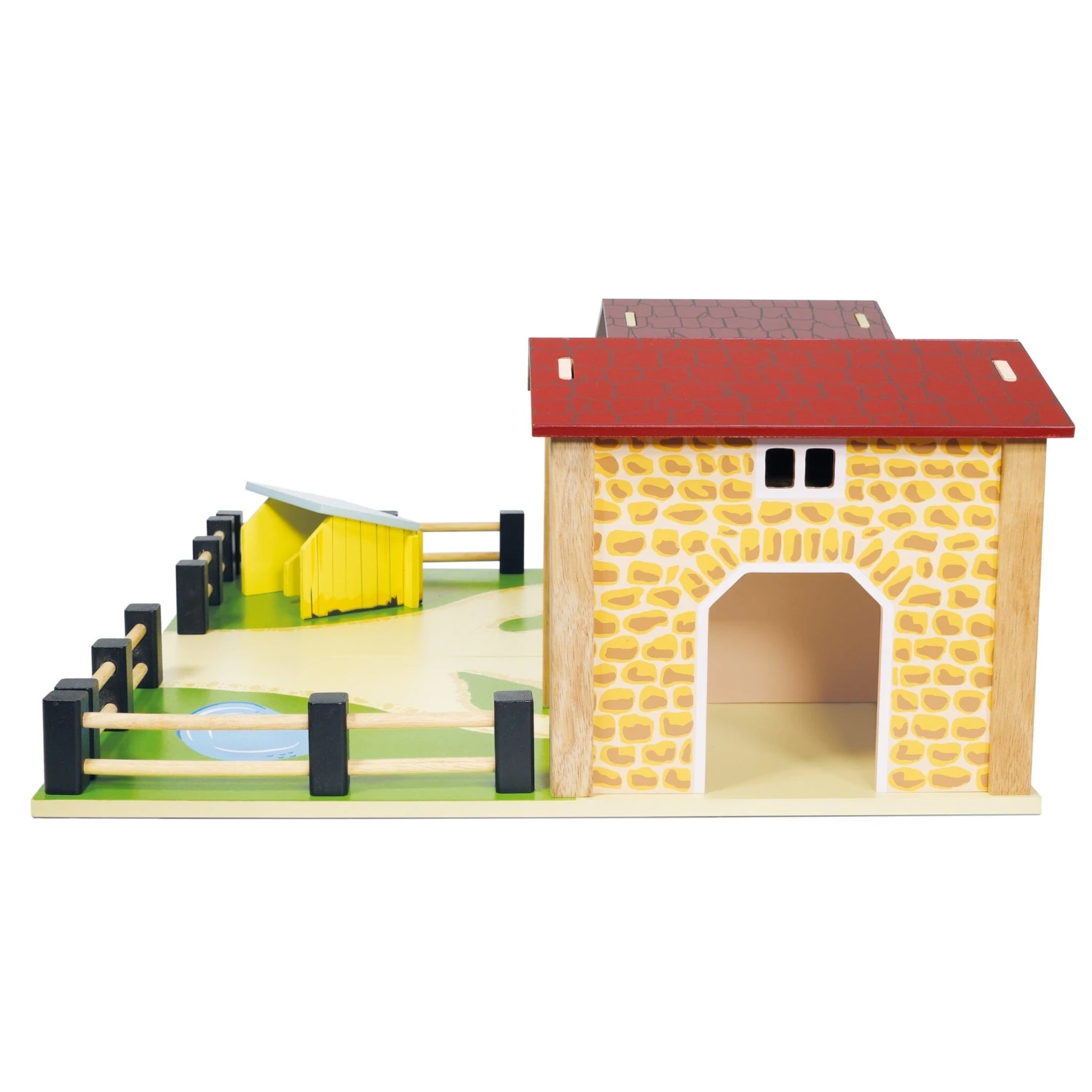 Wooden Farmyard Stables - Image 4