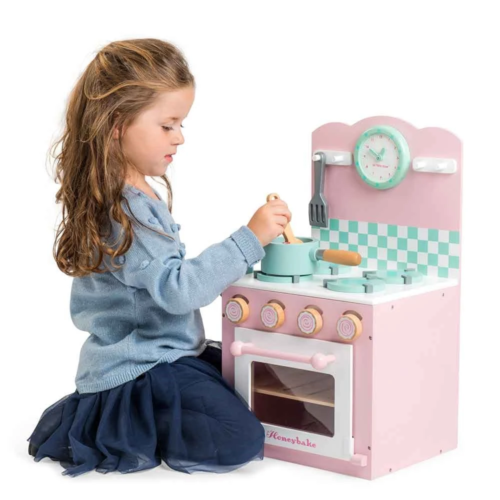 Le Toy Van Wooden Oven & Hob In Pink - Image 6