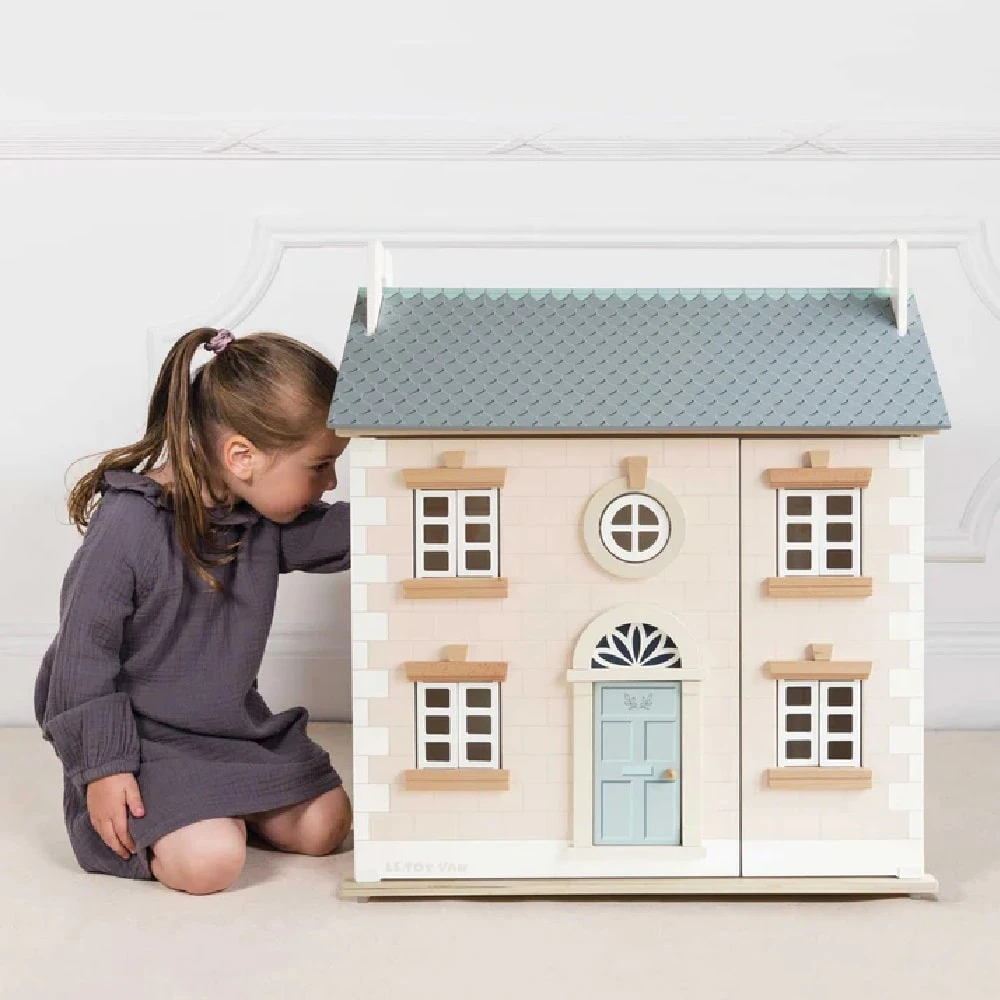 Le Toy Van Bay Tree Doll House With Furniture - Image 3