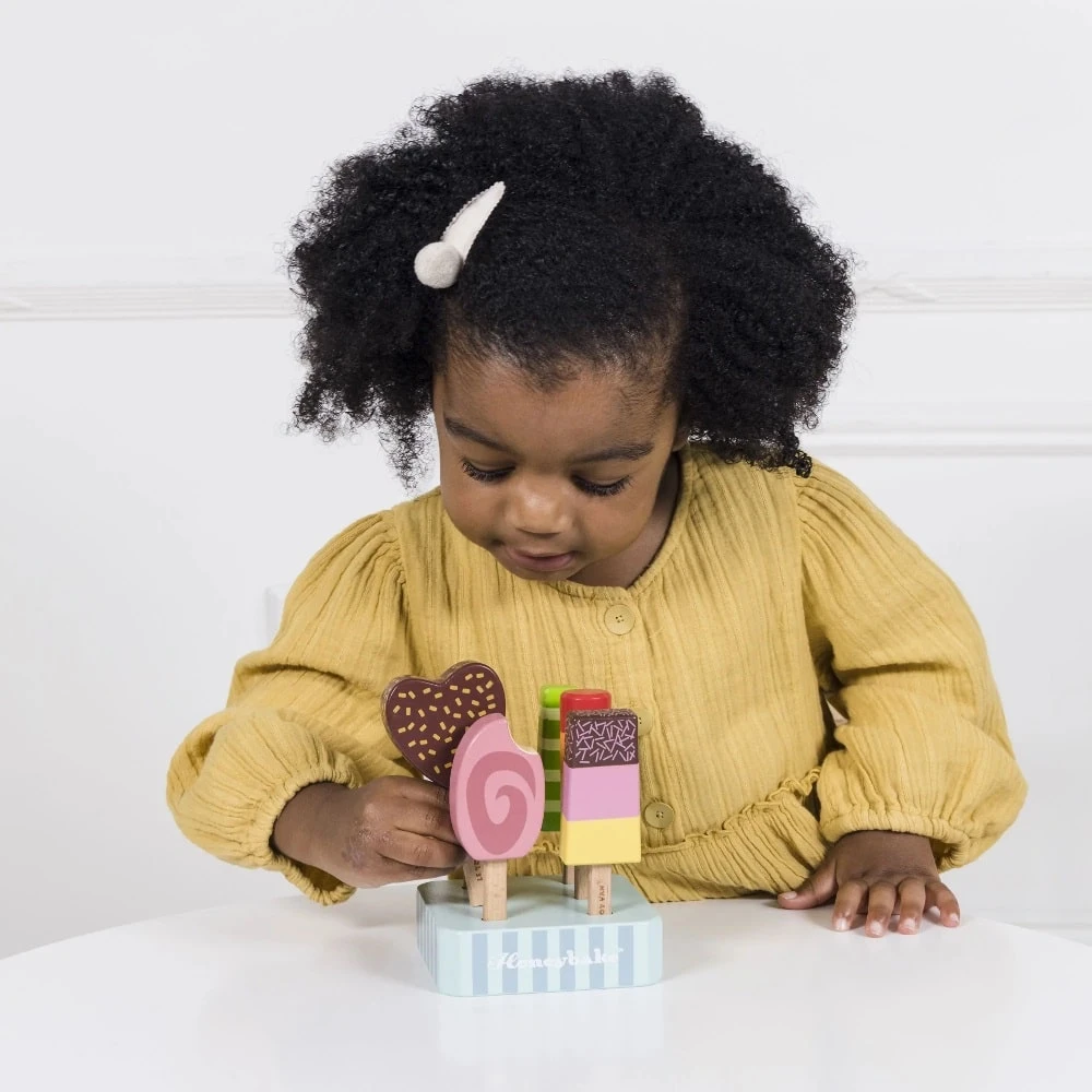 Le Toy Van Wooden Ice Lollies And Popsicles Role Play Toy - Image 5